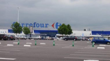 Une nouvelle amende salée contre le groupe Carrefour, accusé d’avoir réalisé des promotions trop importantes