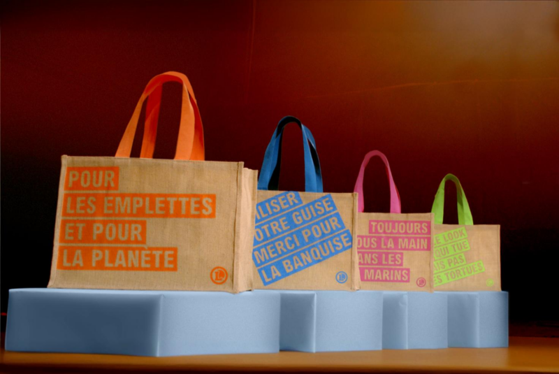 Bientôt plus de sacs en plastique aux caisses des magasins Leclerc