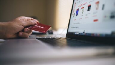 De plus en plus d’emplois disponibles dans l’e-commerce à l’approche de Noël