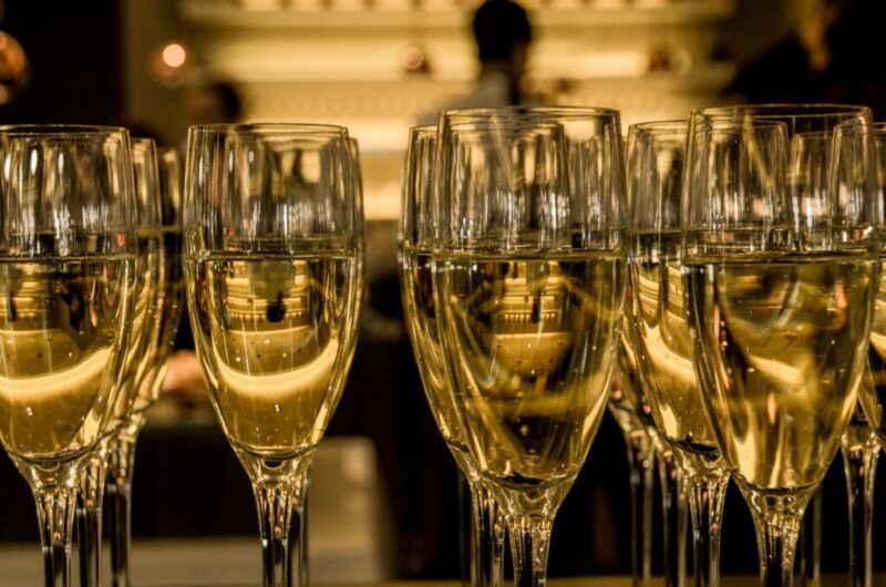 Grande distribution : les ventes de champagne renouent avec la croissance