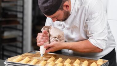 Métiers de bouche les enseignes innovent pour mettre fin à la pénurie