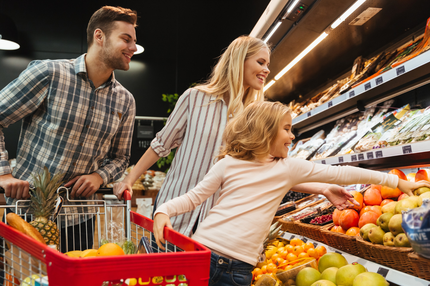 Courses : Leclerc, Intermarché, Carrefour, où faire les meilleures affaires ?